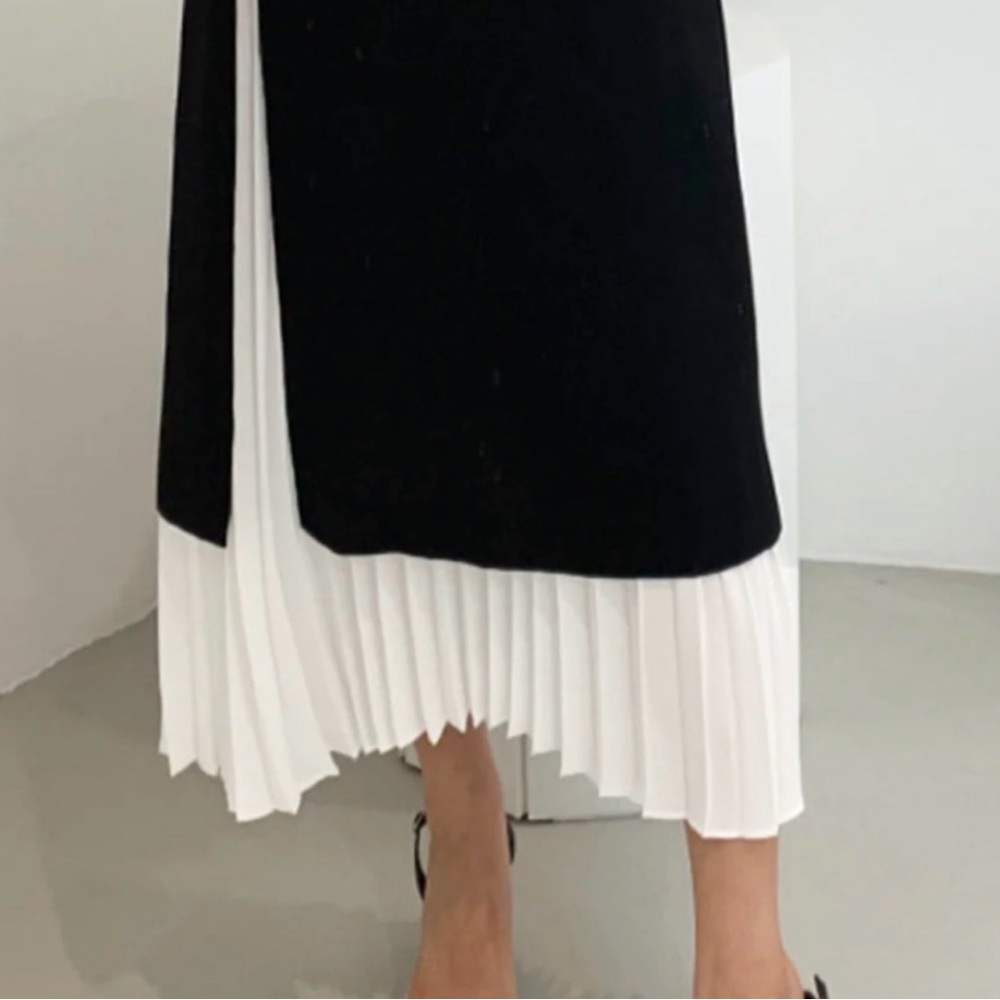 Commense Elegant Black and White Pleated Skirt